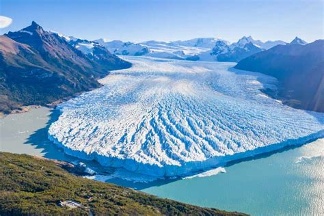 Trekking Pelo Glaciar Perito Moreno Saindo De El Calafate