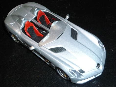 Mercedes SLR McLaren Stirling Moss Modellauto Minichamps 1 43 In