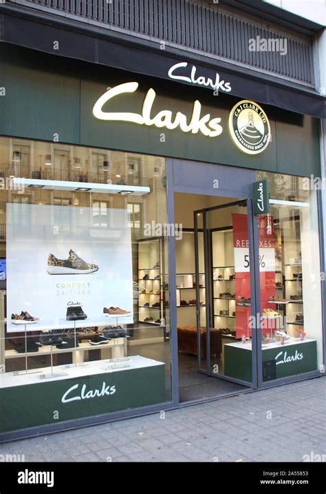 Clarks Shoes Company Hi Res Stock Photography And Images Alamy