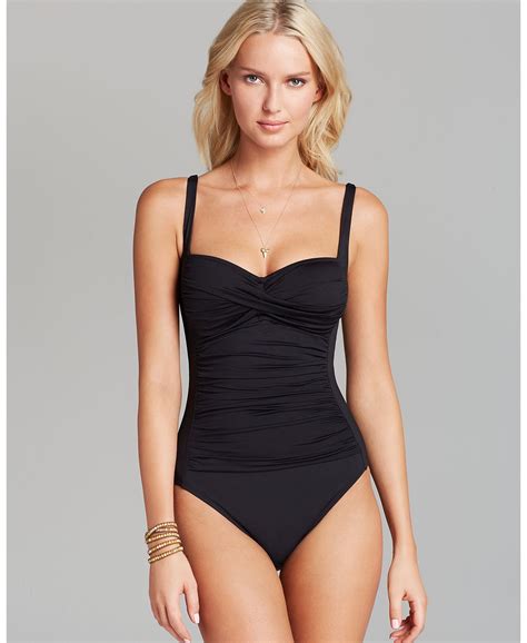 La Blanca Island Goddess Sweetheart One Piece Swimsuit Women