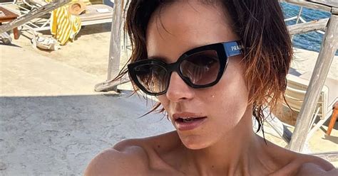 Lily Allen Looked Gorgeous As She Spotted Relaxing On A Sunbed Wearing A Pink Bikini That Showed