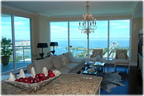 TAMPA BAY LUXURY CONDOS – FLORIDA