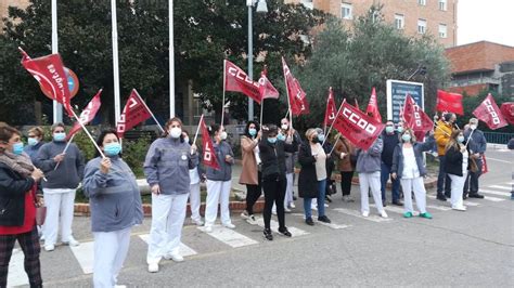 Las Trabajadoras De Limpieza Advierten Que Irán A La Huelga Si No Se Subroga Toda La Plantilla