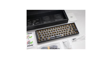 Ducky One SF ANSI Layout Barebone Toetsenbord Zwart Zwart US Lay Out RGB Leds Hot