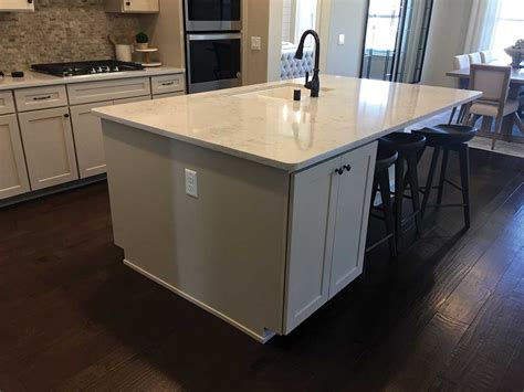 Kitchen Island Electrical Sockets Things In The Kitchen