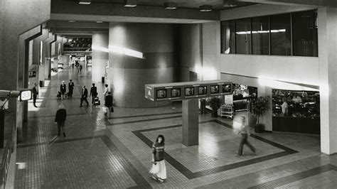 American Airlines Celebrates 50 Years at Dallas Fort Worth ...