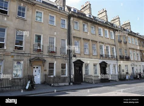 Row Of Georgian Town Houses On Pierrepont Street Bath England Uk