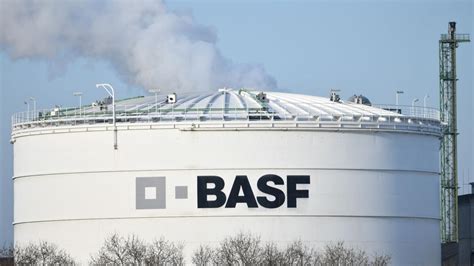 Energiekrise Basf Will 2600 Stellen Streichen Und Fabriken Schließen