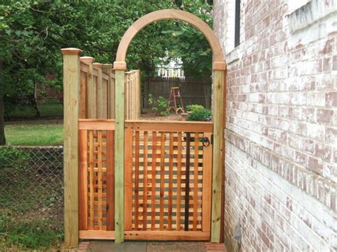 square lattice gate - Expert Fence in Alexandria Virginia