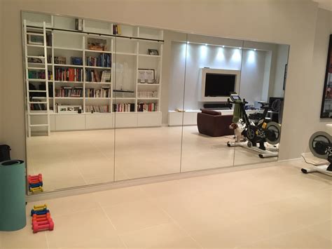 Why to fit in gym mirrors? - Chandler Sports