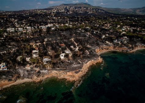 Grecia Llora Sus Muertos Protección Civil Sospecha Que Los Incendios