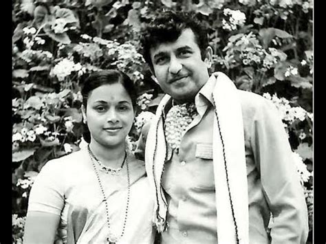 20 Rare Pictures of Ramesh Deo, Full Family Photo Included - DSLR Guru