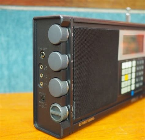 Grundig Satellit Classic Audio