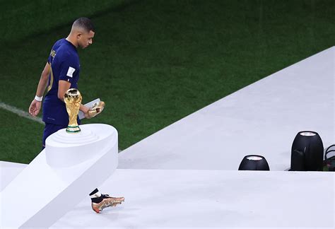 Kylian Mbappé Gana La Bota De Oro En Qatar 2022