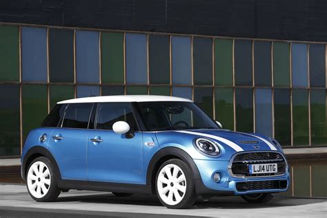 2015 Mini Cooper 5 Door Revealed In Official Images