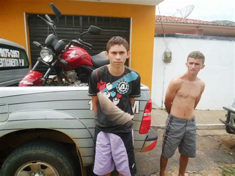 Confira Imagens Dos Bandidos Presos Ap S Tentativa De Assalto Em