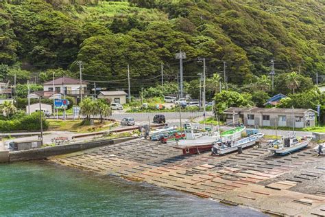 Barcos Pesqueros Amarrados En El Puerto De La Aldea Kanaya A Los Pies