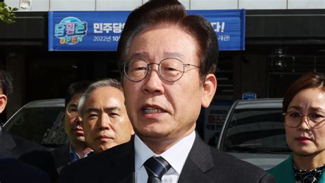 이재명 검찰 압수수색‥국정감사 도중 야당 중앙당사 침탈