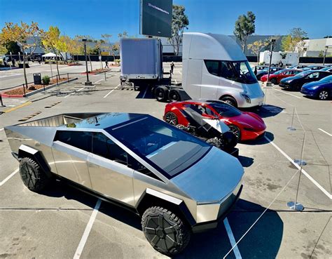 Tesla Cyberquad Roadster And Cybertruck Look Stunning In Rare Public Photo