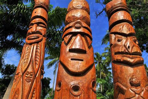 L île des Pins Les totems Nouvelle Calédonie