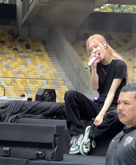 ʚ🧸ྀིɞ 행챙‎⋆͛ On Twitter เห็นคนหล่อจนร้องไห้มีอยู่จริง😭