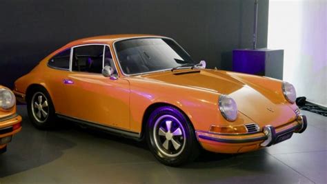 Take A Look At This Perfect 911 1st Gen F Model