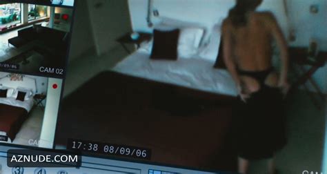 GILLIAN ANDERSON Nude AZNude