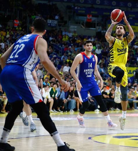 Anadolu Efes Fenerbah E Beko Yu Son Topta Devirdi Basketbol