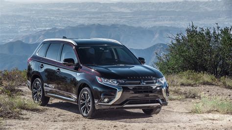 2018 Mitsubishi Outlander Phev First Plug In Hybrid Suv