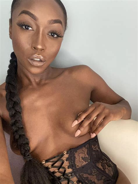 I Know You D Love To Feel These Nails On You Nudes Nailfetish Nude Pics Org