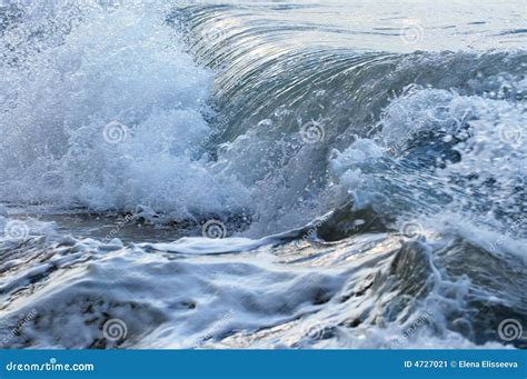 Waves in stormy ocean stock image. Image of restless, crest - 4727021