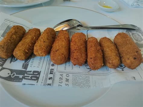 Restaurante Parador De Puebla De Sanabria In Puebla De Sanabria