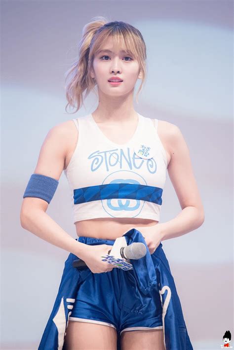 Twice Momo Wallpapers Wallpaper Cave