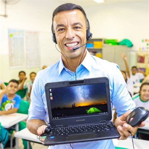 Osasco Prefeito Rog Rio Lins Inicia Distribui O De Computadores Para