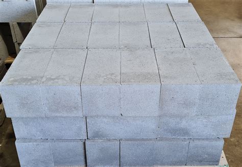 20 31 Coloured Solid Concrete Block 200mm Pearl Ex Yard Toowoomba