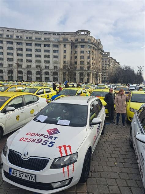 Foto Mai Mul I Taximetri Ti Din Alba Particip La Un Protest La