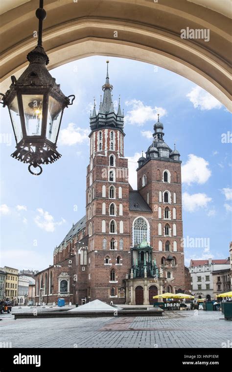 Saint Mary Basilica And Main Square In Krakow Stock Photo Alamy