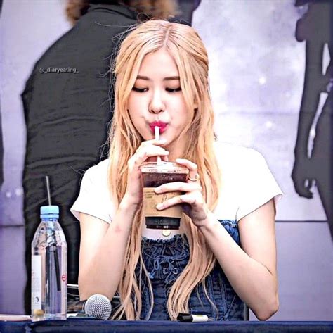 Rose eating pp Rosé eating Rose icon Blackpink rose