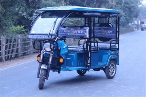 814W Battery Operated Passenger E Rickshaw Vehicle Capacity 8 Seater