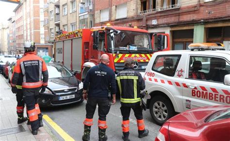 Fallece Una Mujer Al Precipitarse A Un Patio De Luces En Gij N El