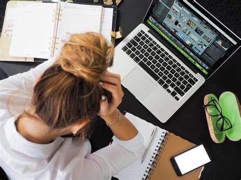 Balanceren Onder Druk Werkdruk En Stress Op De Nederlandse Werkvloer