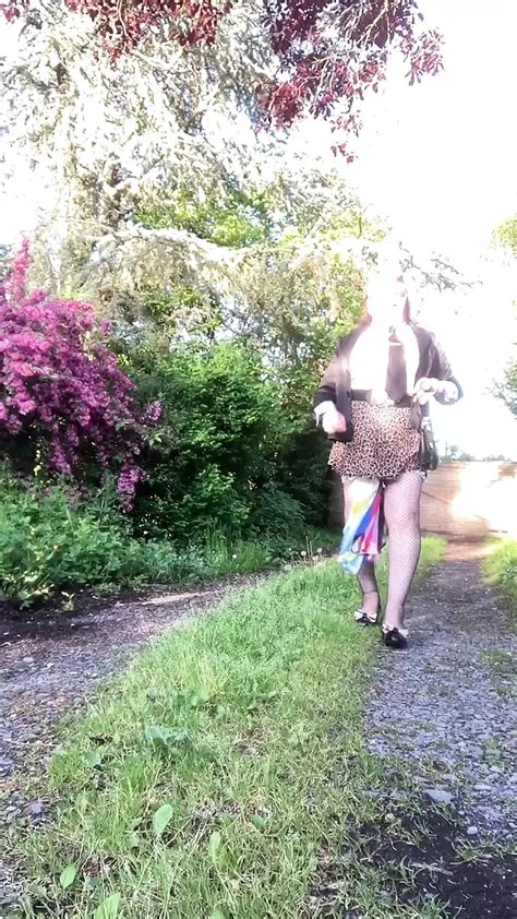 Dressed With A Leopard Mini Skirt Outdoors For A Night Out Gay Amateur Amateur Porn XHamster