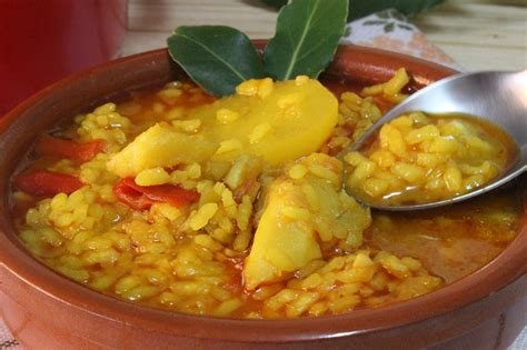 Patatas Con Bacalao Y Arroz Guiso Delicioso