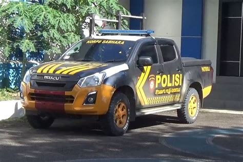 Mobil Dinas Polri Tabrak Lari Di Parepare Pengemudinya Bukan Polisi