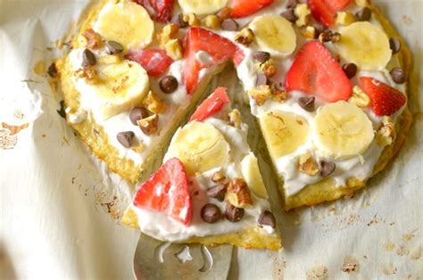 The BEST Banana Fruit Pizza Paleo Vegan Option