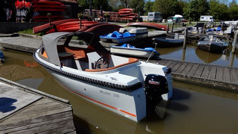 Maxima 550 Sport Sloep Chique Modern Van Dijk Watersport