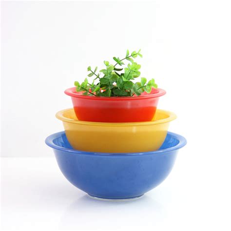 Sold Vintage Pyrex Primary Color Line Mixing Bowls Wise Apple Vintage
