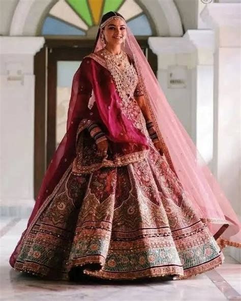 Pin By Vani Jhanji On Indian Wedding Outfits Latest Bridal Lehenga