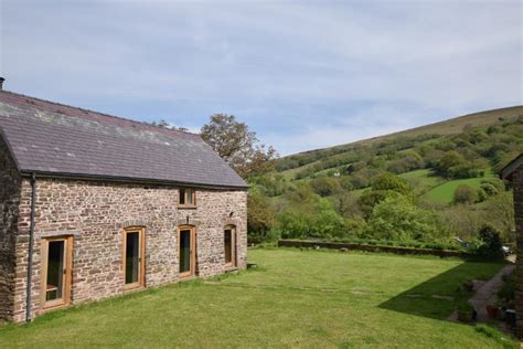 The most remote dog-friendly cottages in South Wales | Canine Cottages