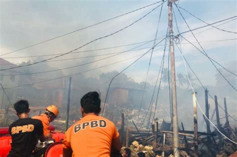 14 Rumah Di Kawasan Padat Penduduk Kabupaten Bone Ludes Terbakar